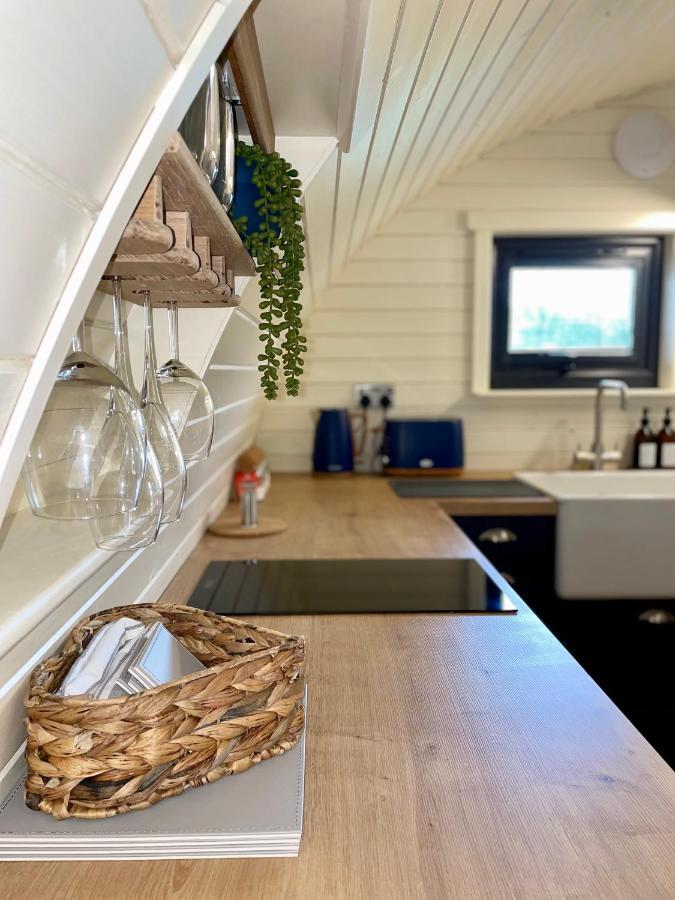 Eastridge Glamping Villa Shrewsbury Bagian luar foto